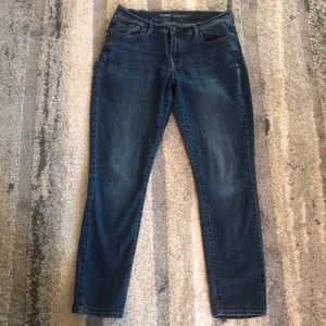 Old Navy Curvy Profile Mid Rise Jeans